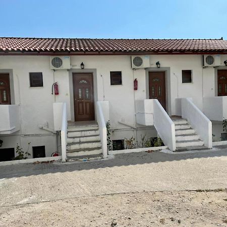 Yannis Apartments Барбати Экстерьер фото