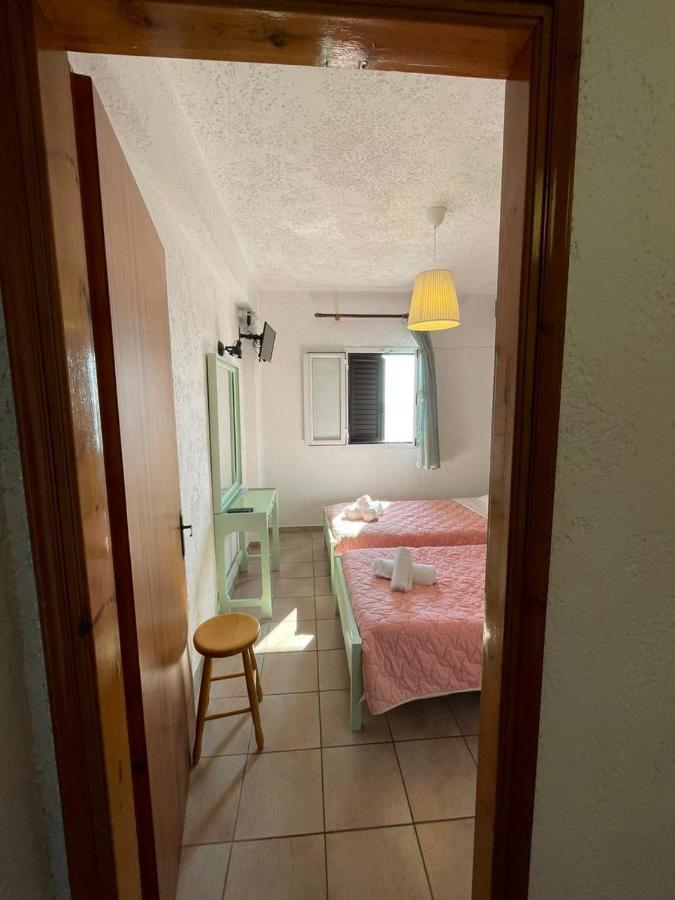 Yannis Apartments Барбати Экстерьер фото