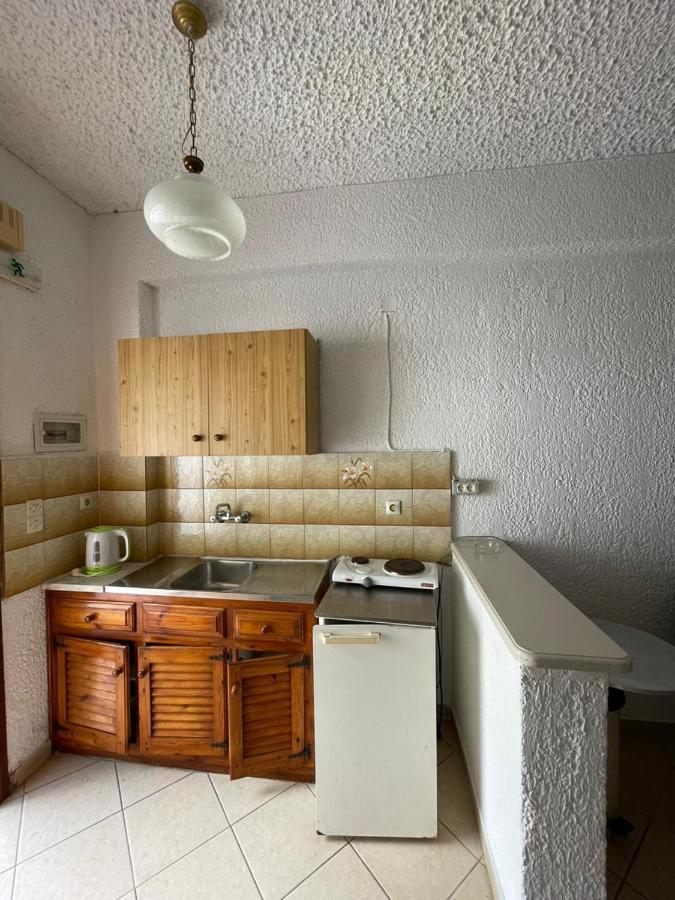 Yannis Apartments Барбати Экстерьер фото